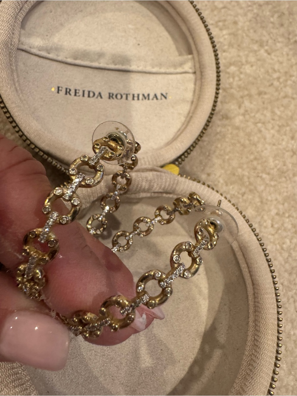 Frieda Rothman Gold Chain Link Hoop Earrings